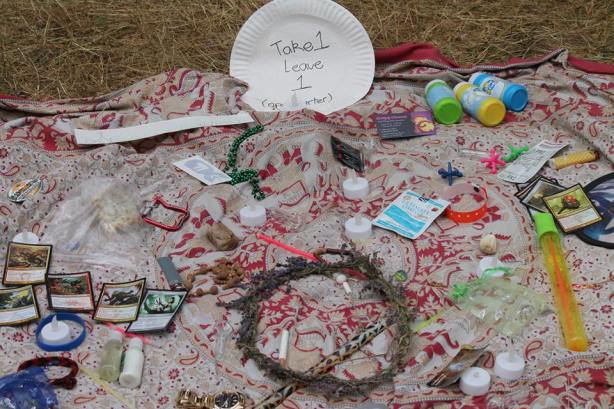 Oregon Country Faire Take One, Leave One blanket from 2015